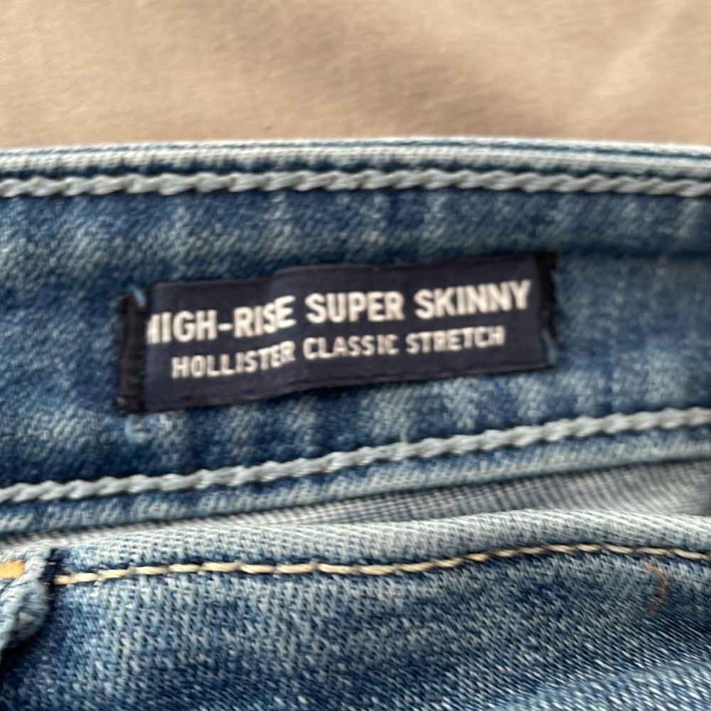 Hollister hi rise super skinny stretch jeans - Picture 4 of 7